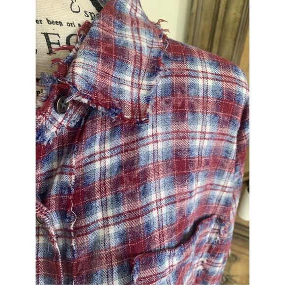 La Miel Button Down Frayed Flannel - Picture 5 of 13